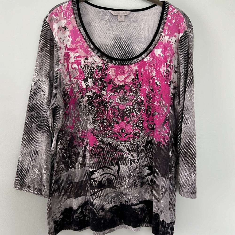 Laura Ashley floral print with diamanté detail 3/4 sleeve tunic top - Size XL